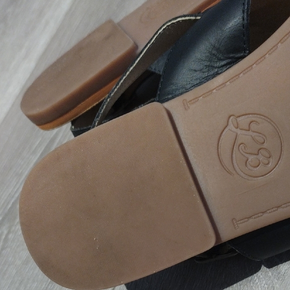 Lucky Brand Black and Tan Strappy Sandals - Picture 11 of 14